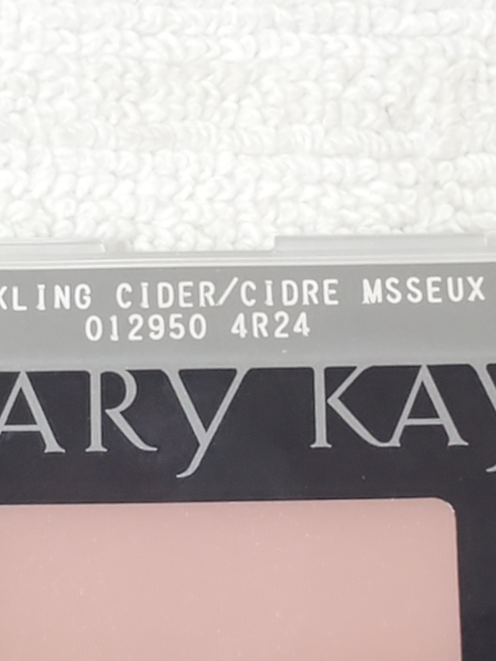 Mary Kay Mineral Cheek Color - Sparkling Cider (Light Pink) - Picture 2 of 5